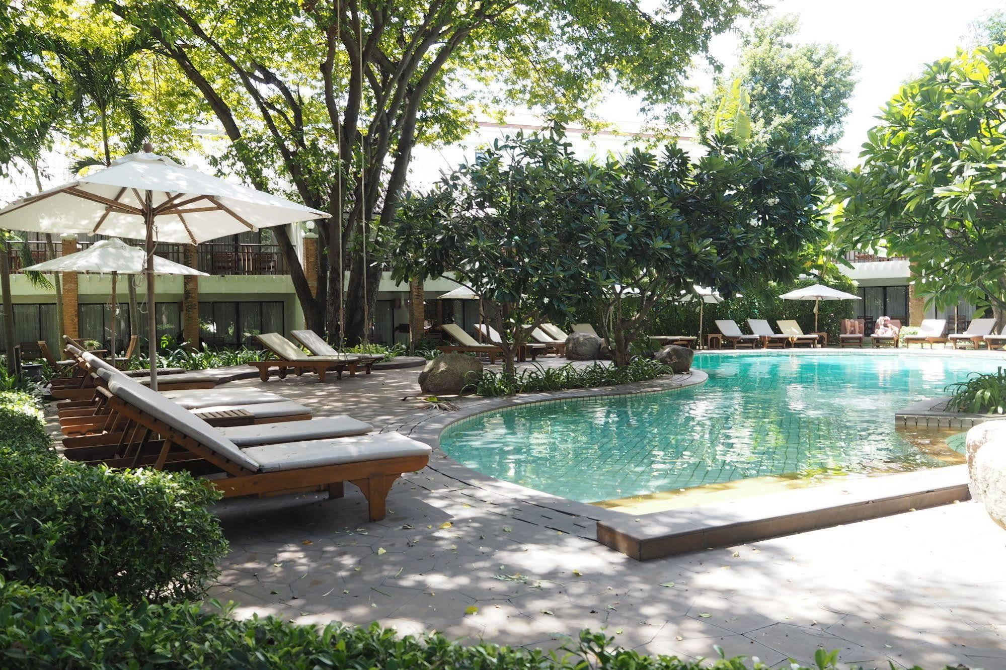 Woodlands And Pattaya